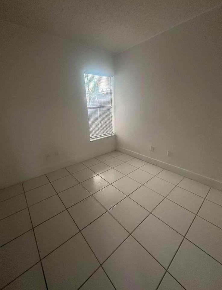 30204 Sw 161st Ave #NA - Photo 7 of 9