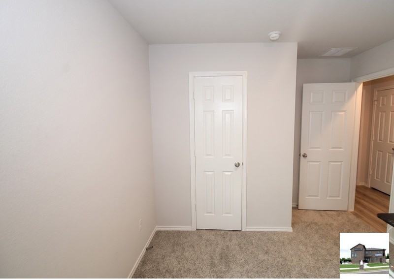 2478 Bee Creek Dr - Photo 6 of 20