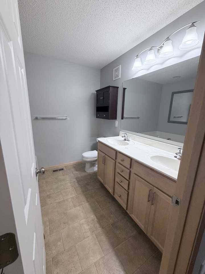 10107 Indigo Dr #0 - Photo 3 of 13