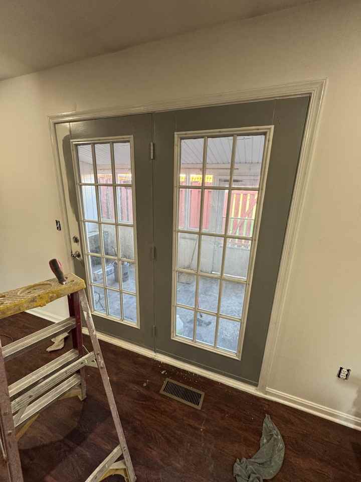 1928 Carlton Dr - Photo 5 of 16