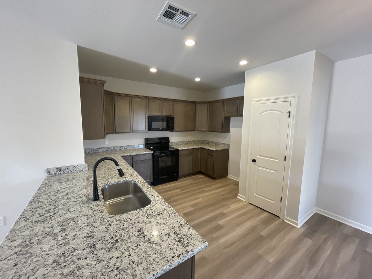 2298 Taylor Dr #NA - Photo 2 of 7