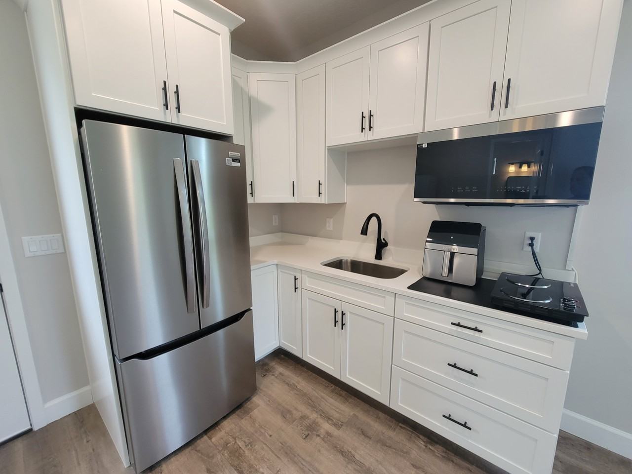 375 N Lake Jessup Ave #B - Photo 2 of 8