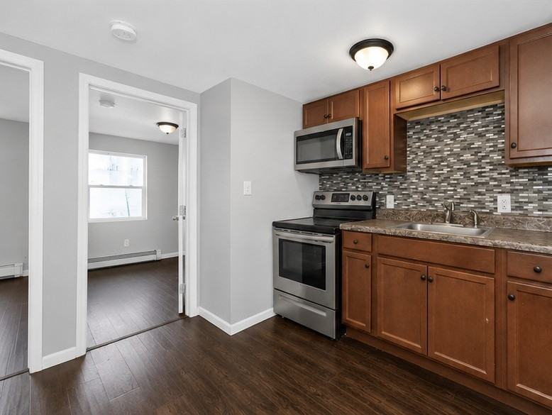 61 14th St #16B - Photo 5 of 19