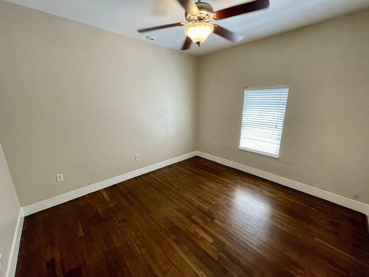 3820 W 5th St #NA - Photo 5 of 12