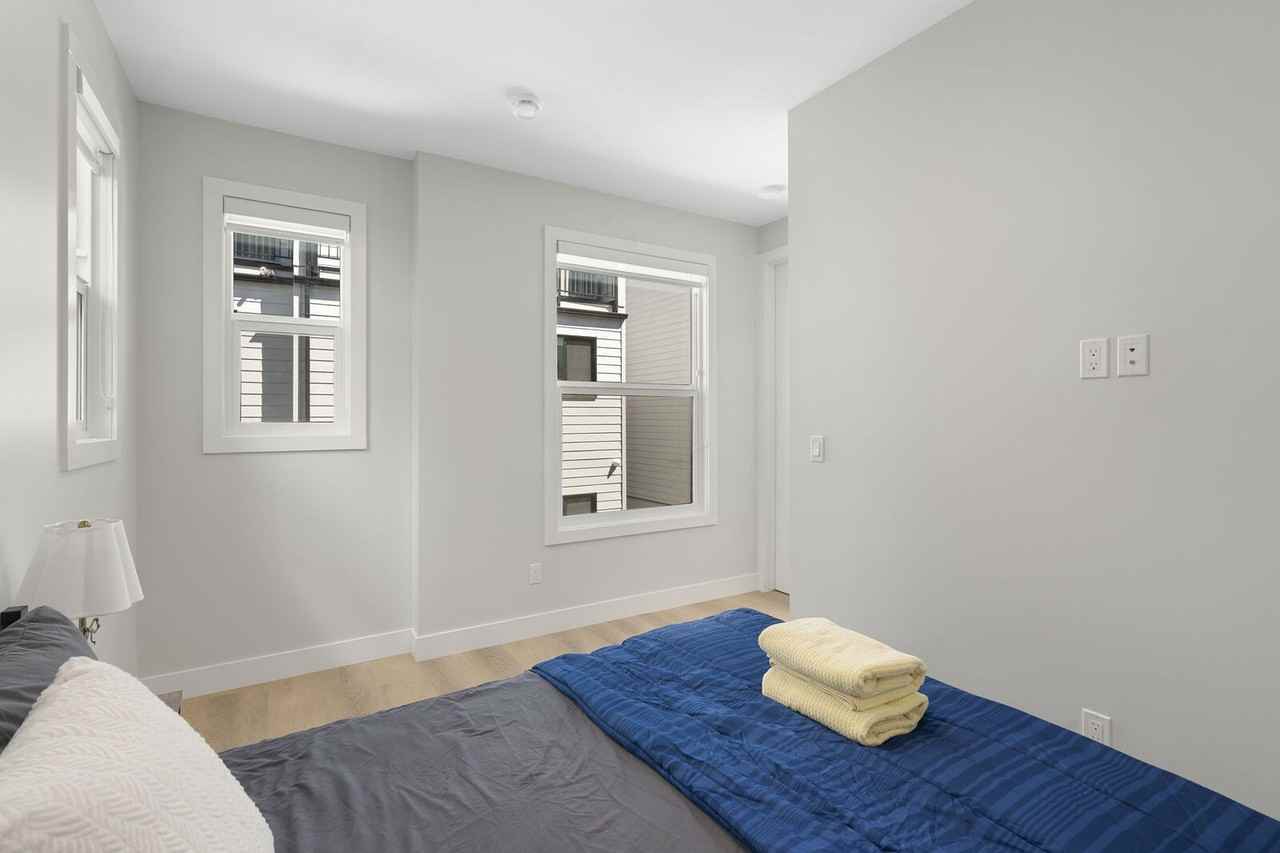 304 -304 20 Ave Nw - Photo 6 of 17