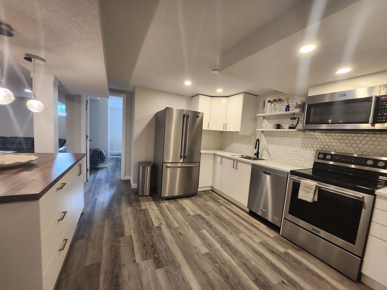 10502 131 St Nw - Photo 5 of 15