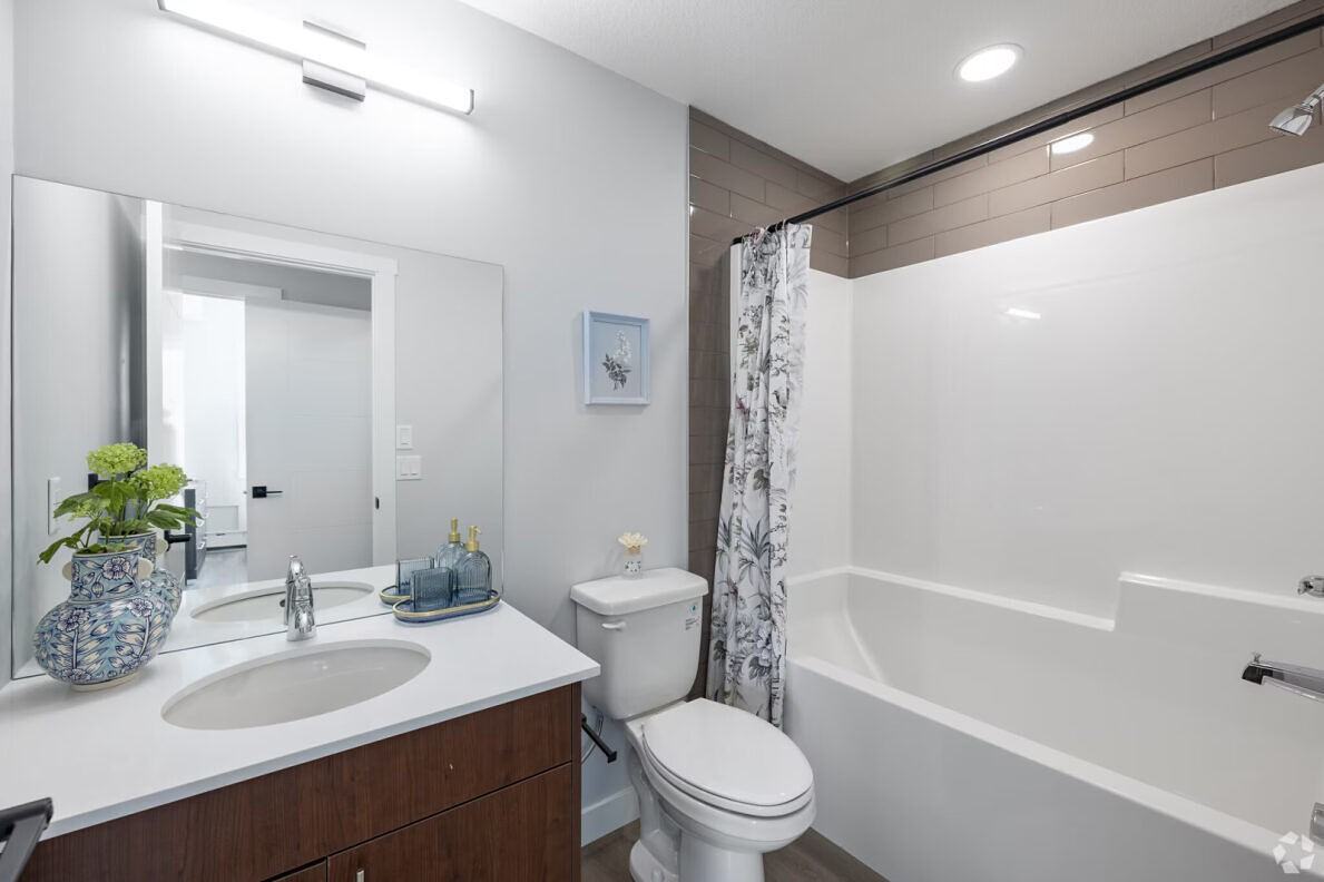 348 Greystone Boulevard - Photo 3 of 6