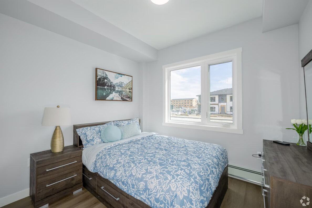 348 Greystone Boulevard - Photo 4 of 6