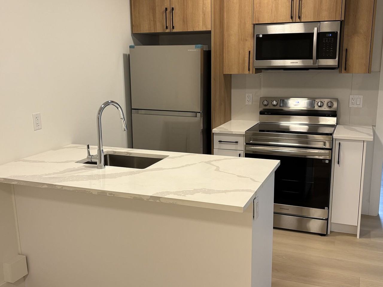 2508 210 St Nw - Photo 3 of 14