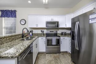 1298 River Oaks Dr #5D - Photo 1 of 1
