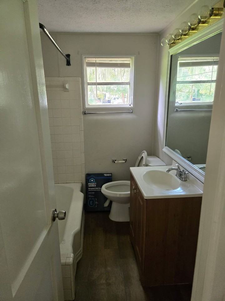 24 W 76th St - Photo 6 of 8