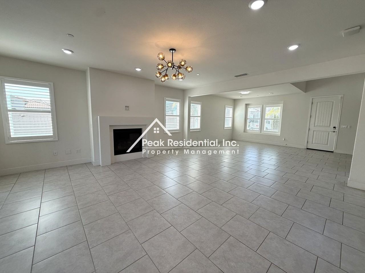 3535 Heron Ct - Photo 5 of 50