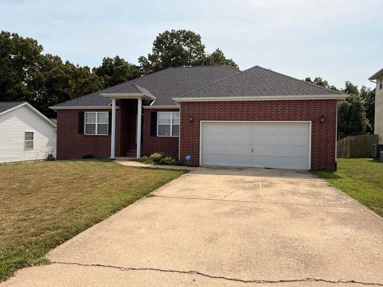 133 Hickory Valley Rd - Photo 2 of 38