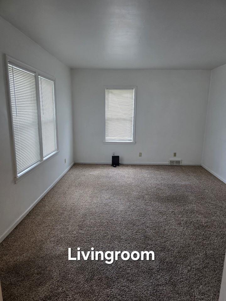 1104 W 8th St #NA - Photo 2 of 5