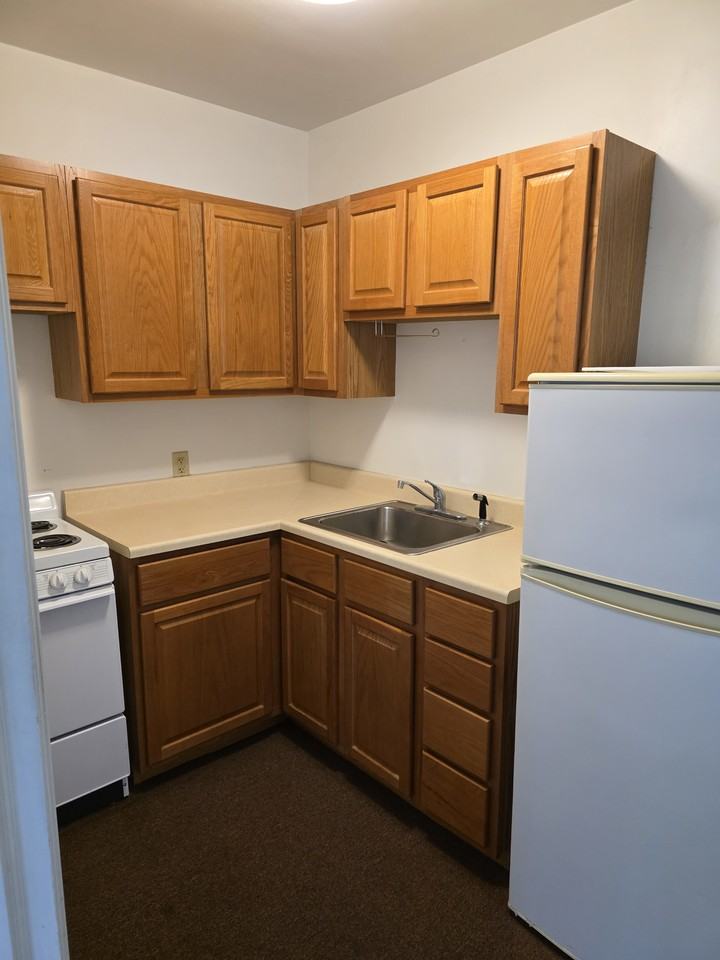 1104 W 8th St #NA - Photo 5 of 5