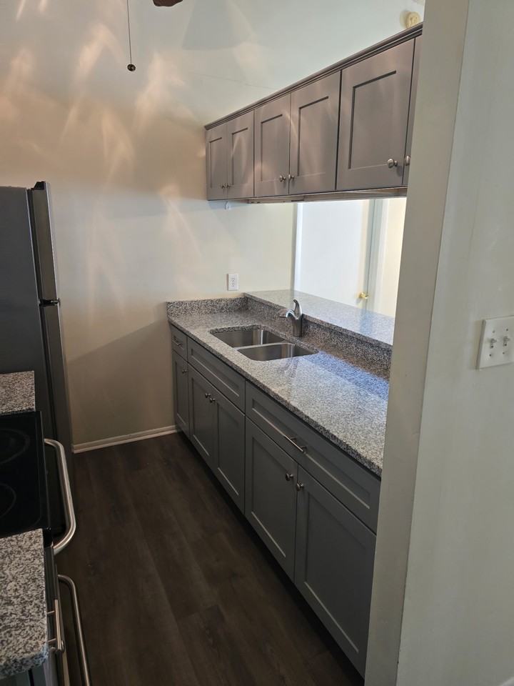 5649 Summit Arch #202 - Photo 3 of 21