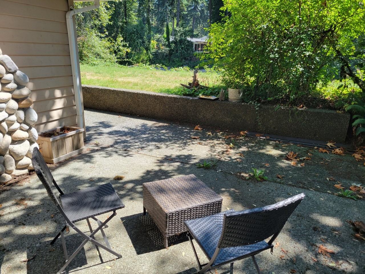 638 Seymour Blvd - Photo 4 of 8