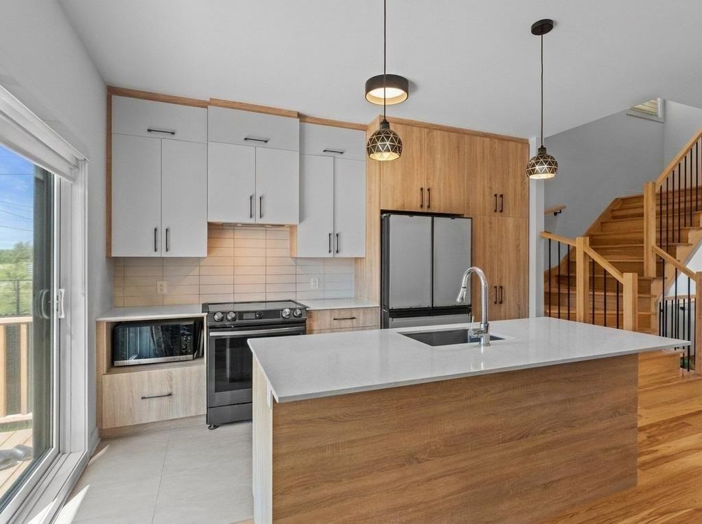 7176 Rue Marie-Desjardins - Photo 4 of 15