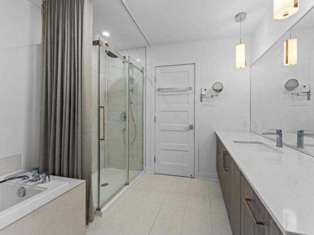 7176 Rue Marie-Desjardins - Photo 6 of 15