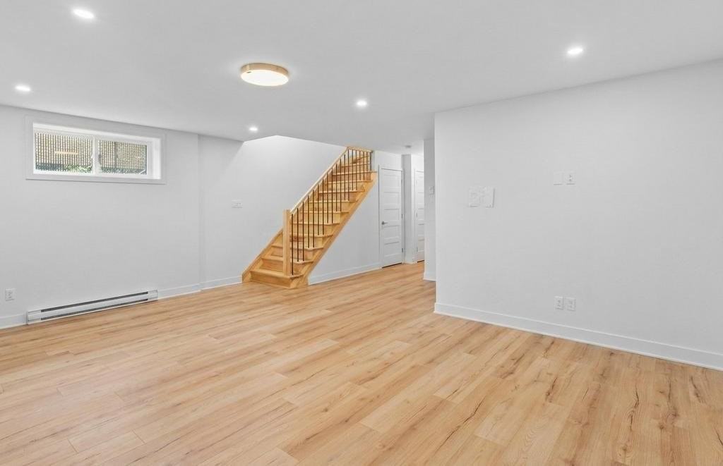 7176 Rue Marie-Desjardins - Photo 7 of 15