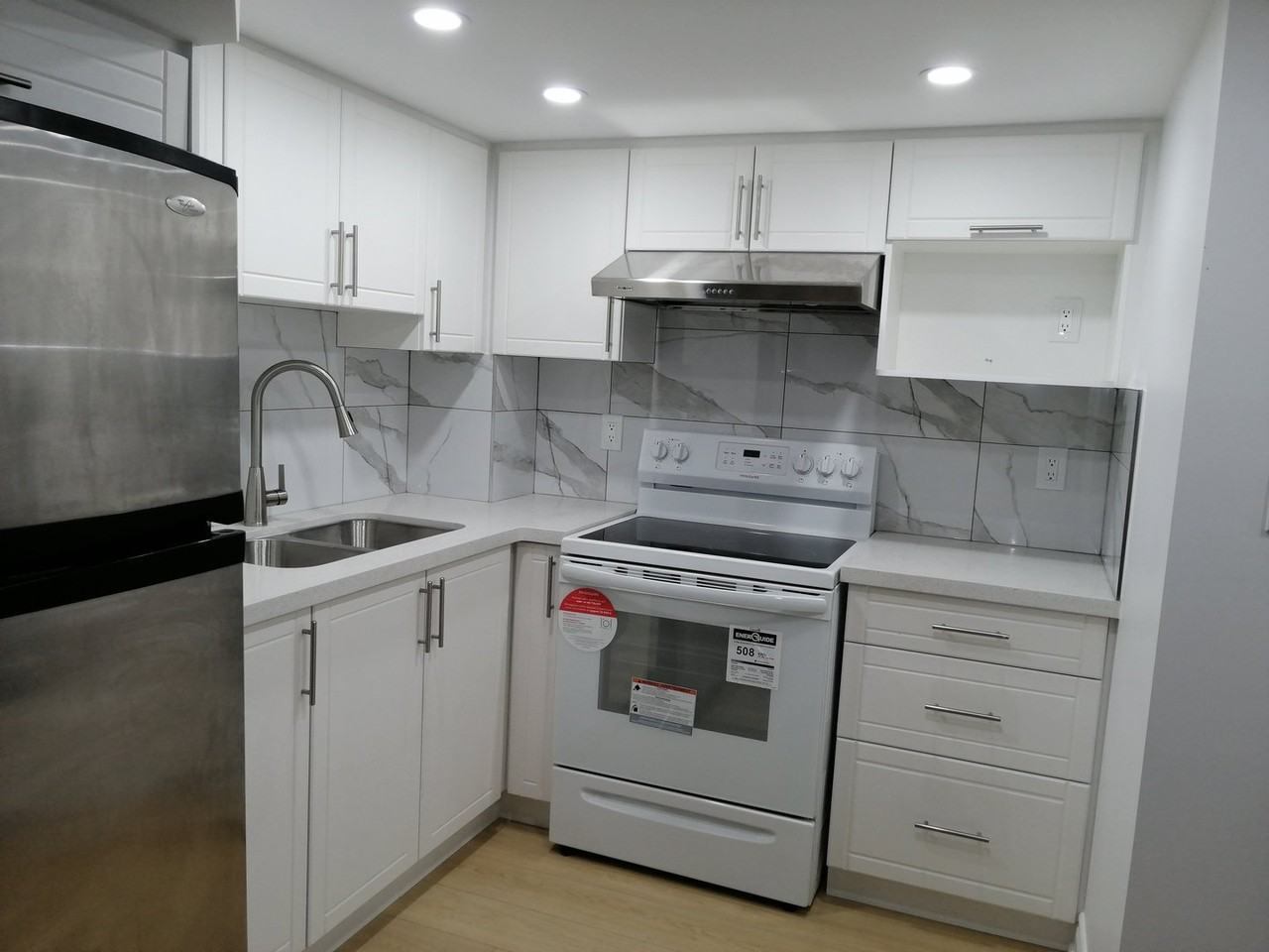 158 Old Sheppard Ave - Photo 6 of 8