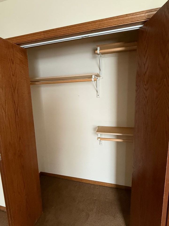 528 Grainfield St - Photo 6 of 10