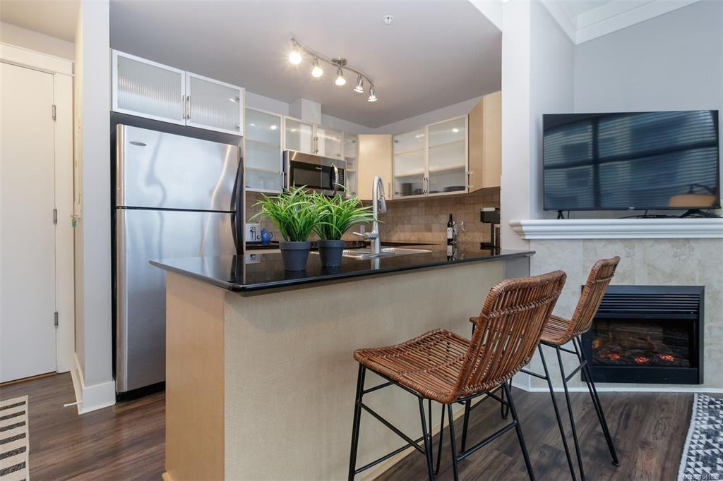 845 Yates Street #406 - Photo 2 of 19