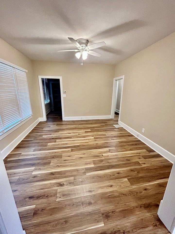 635 S Rotherwood Ave #1 - Photo 4 of 9