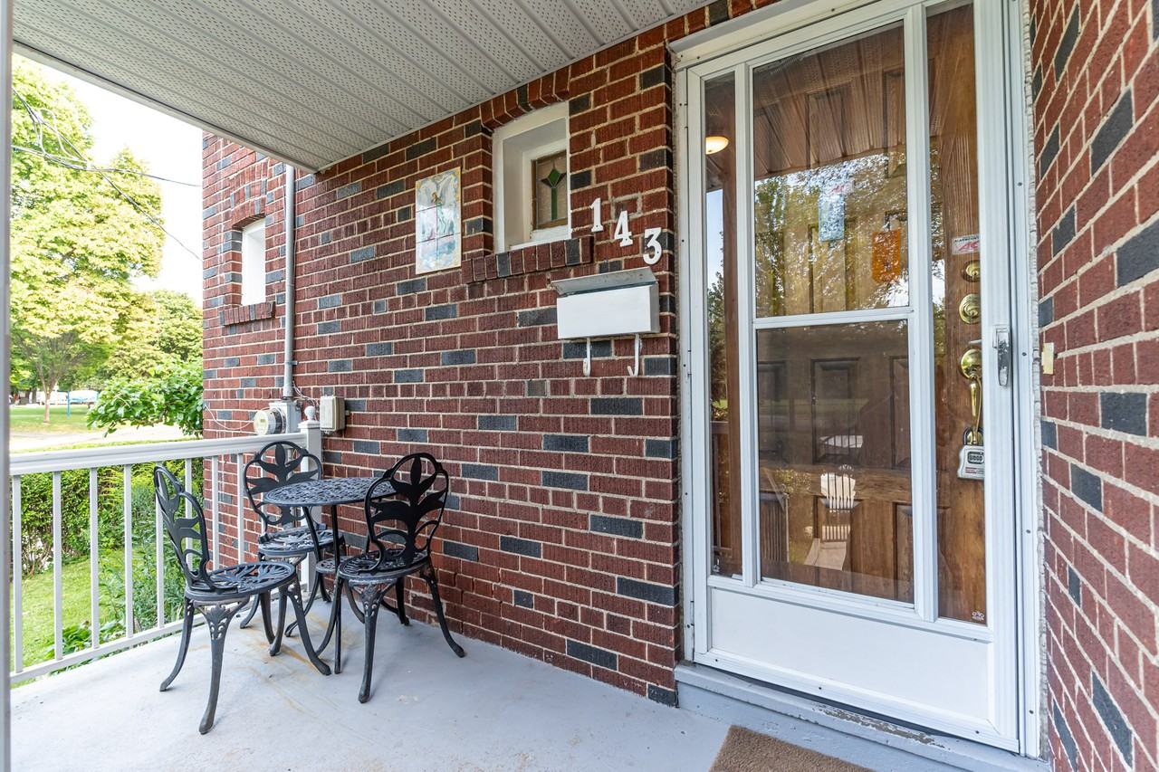 143 Connolly Street - Photo 2 of 19