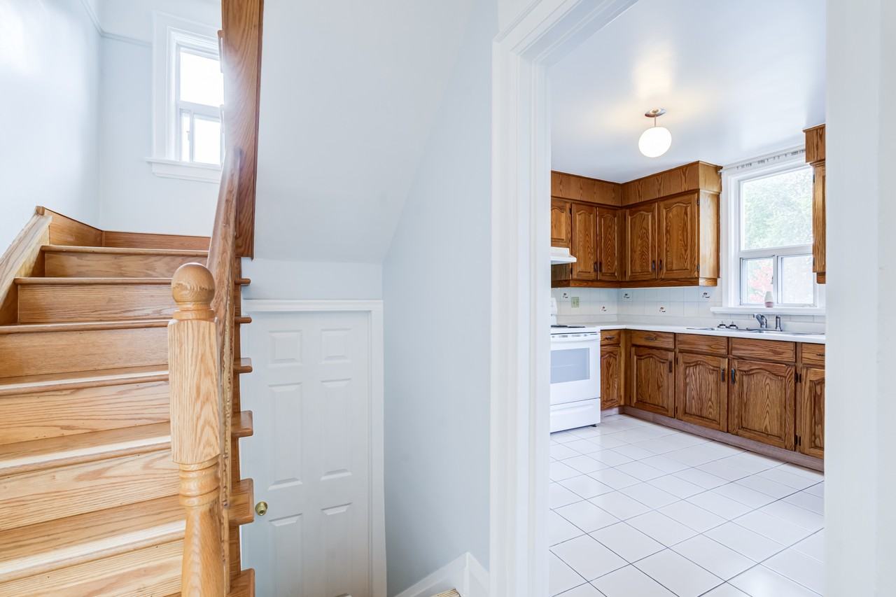 143 Connolly Street - Photo 4 of 19