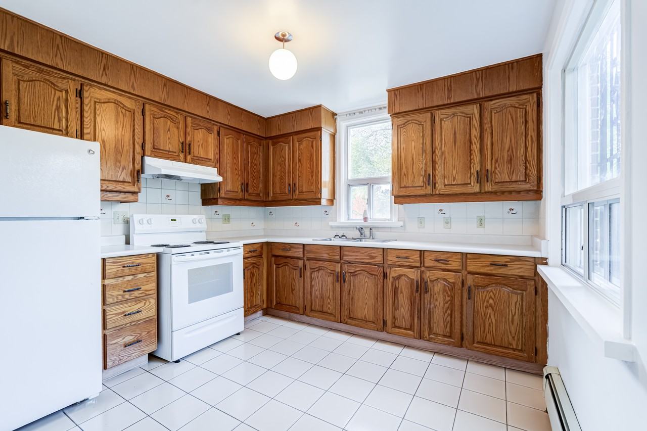 143 Connolly Street - Photo 5 of 19