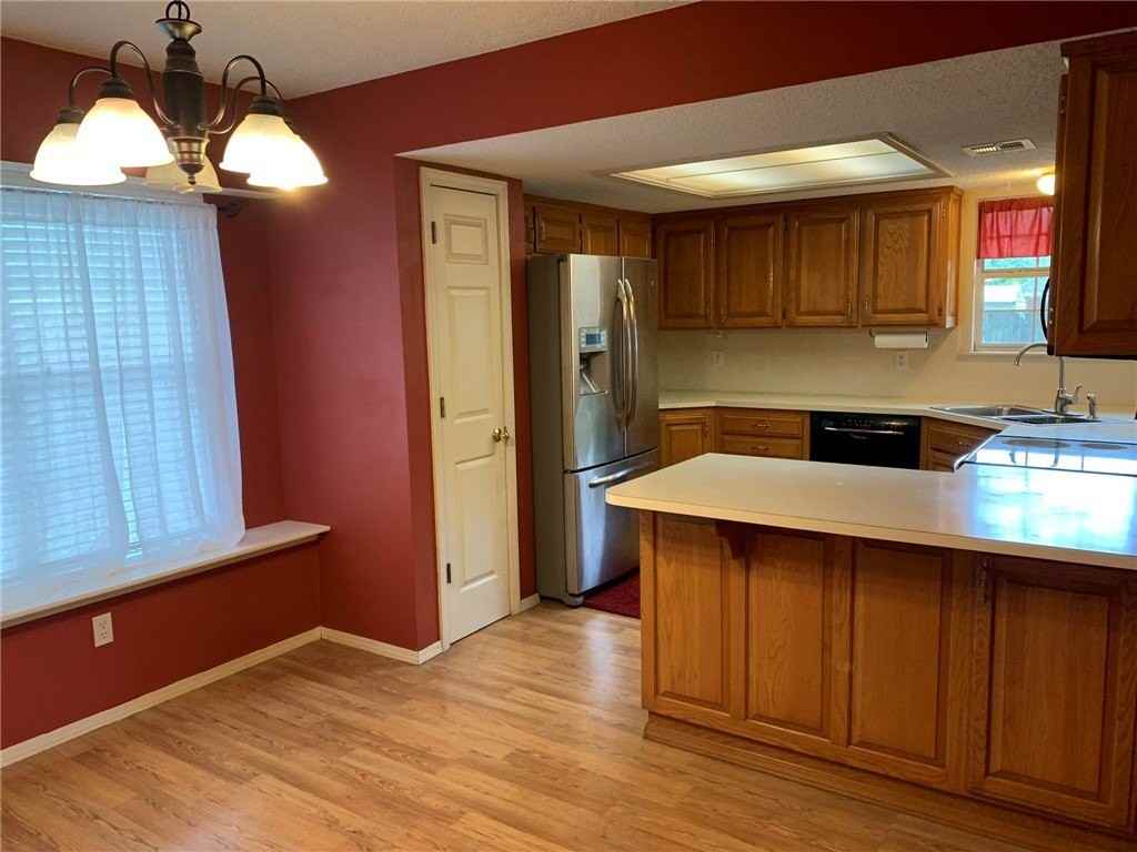 1302 N Flamingo Rd - Photo 5 of 22