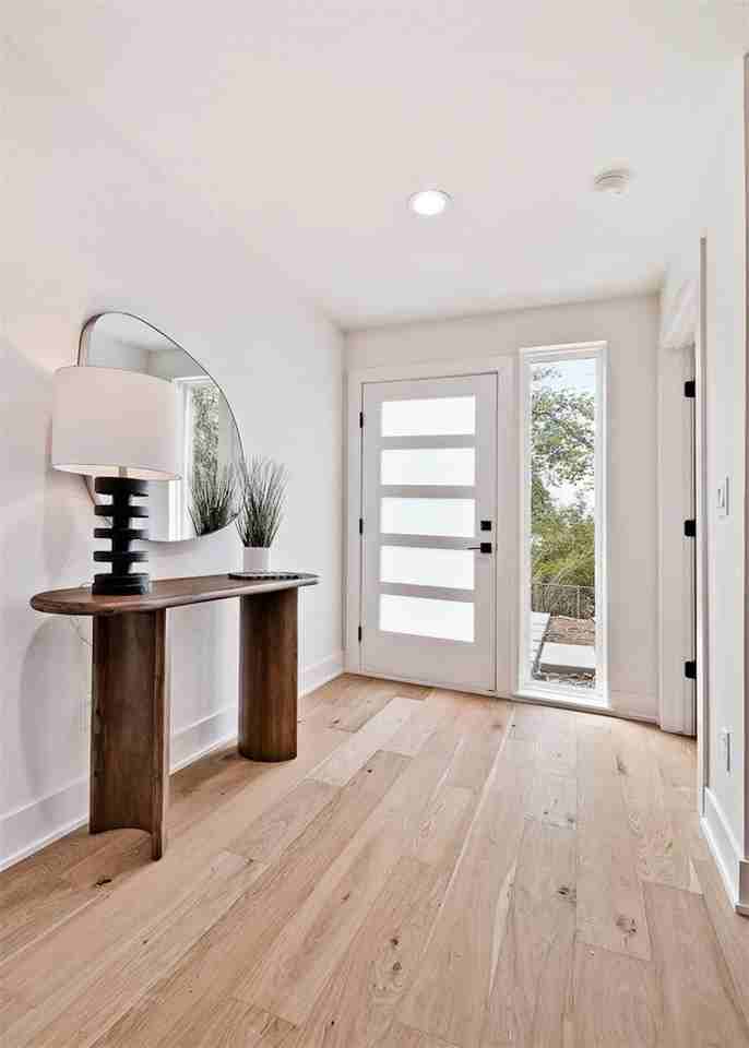 200 Nw 9th St - Photo 4 of 28