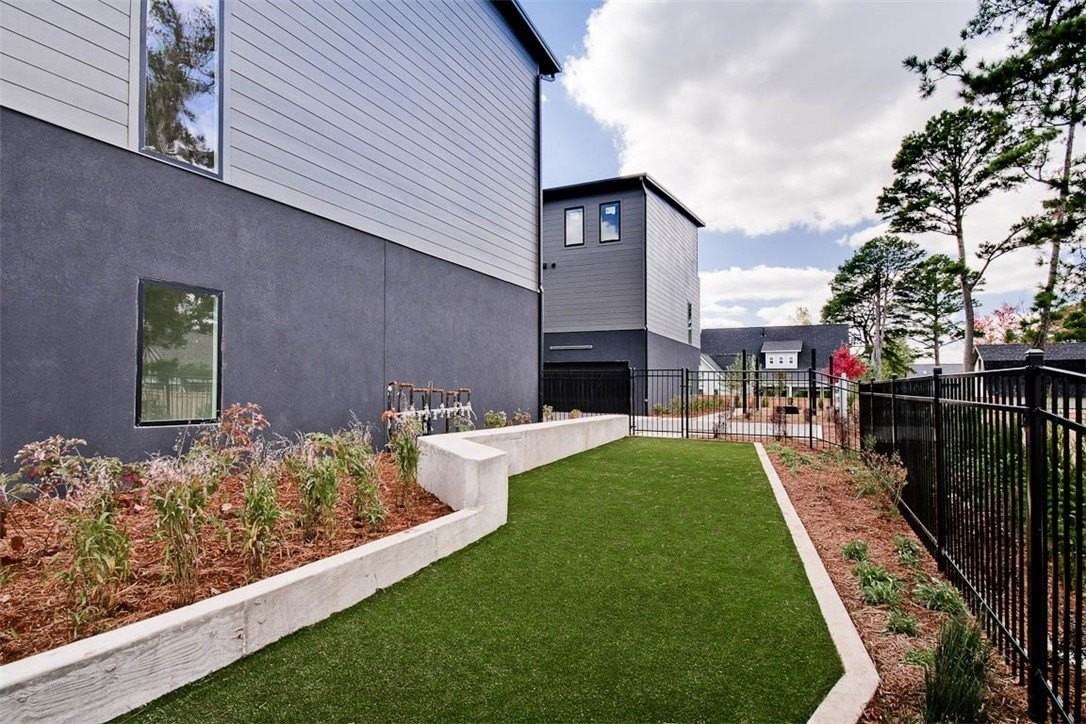 202 Nw 9th St - Photo 4 of 28
