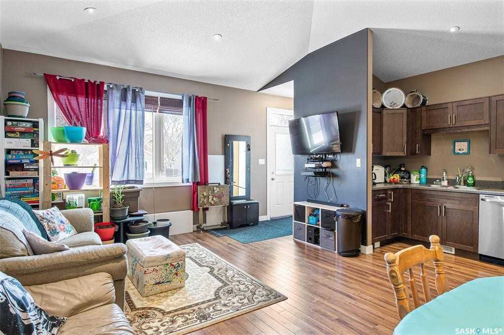 108 Osler Street #A - Photo 4 of 10