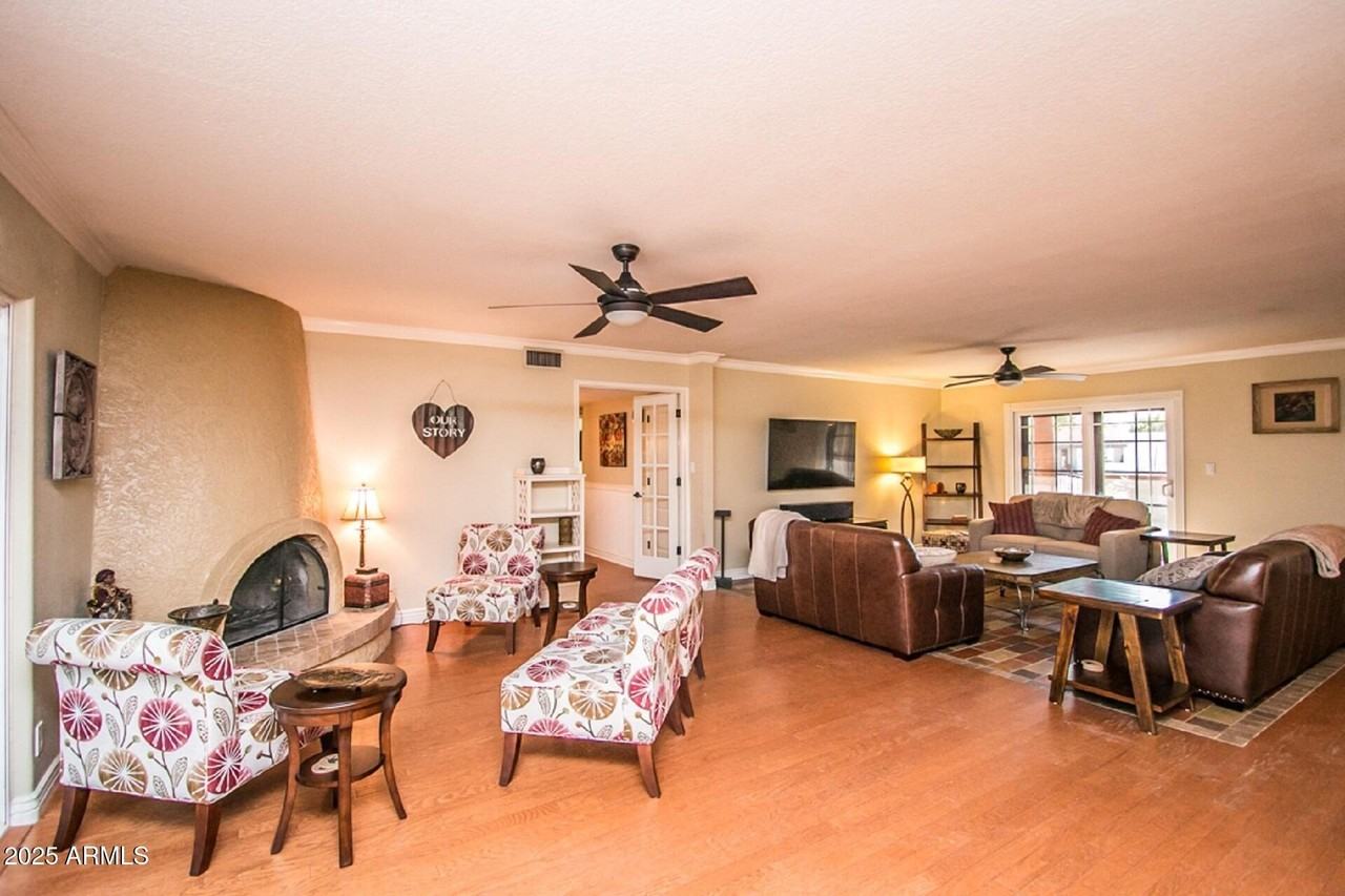 6830 E Wethersfield Rd - Photo 4 of 29