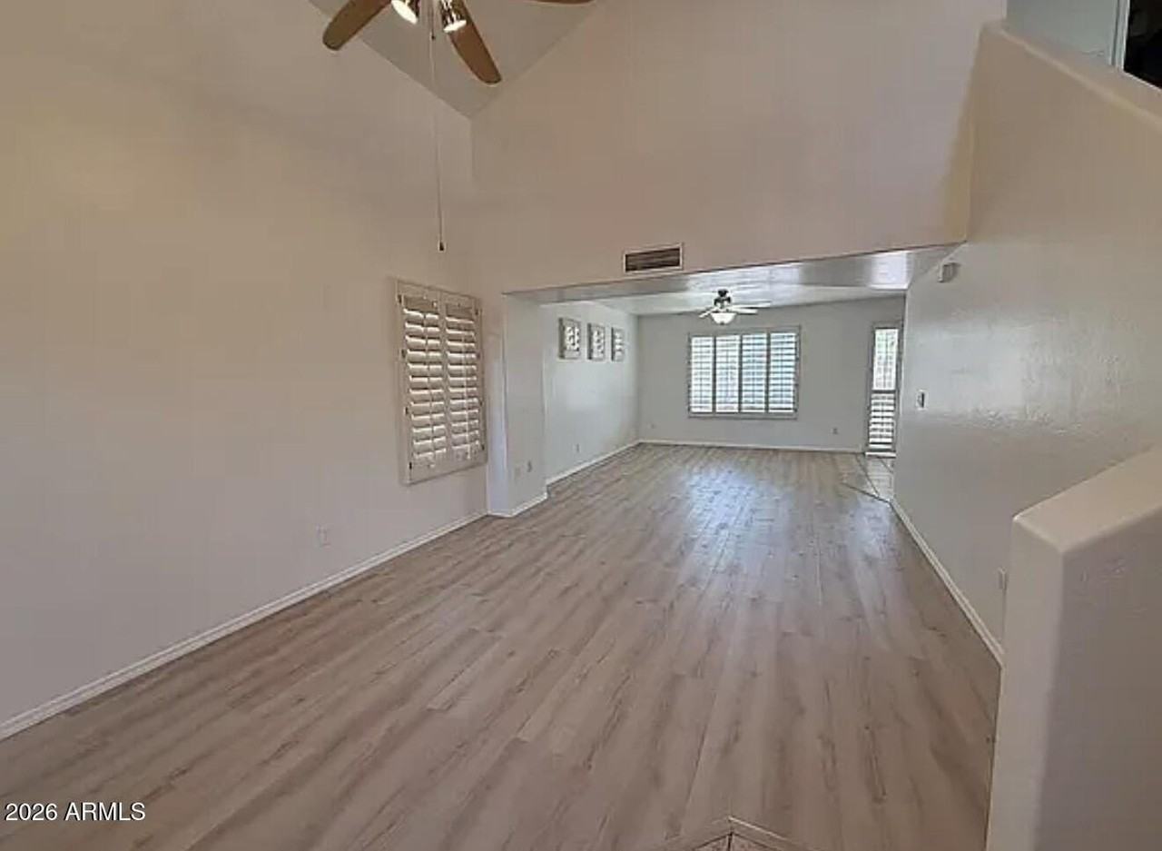 1338 E 10th Pl - Photo 3 of 19