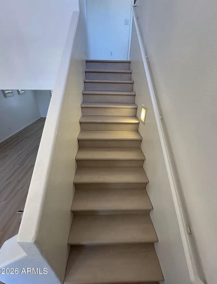 1338 E 10th Pl - Photo 5 of 19
