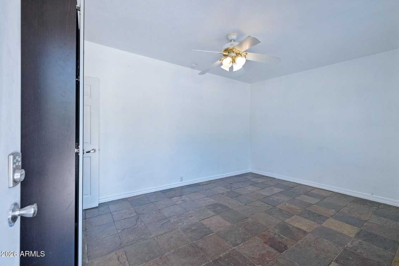 1611 E Cedar St - Photo 3 of 26