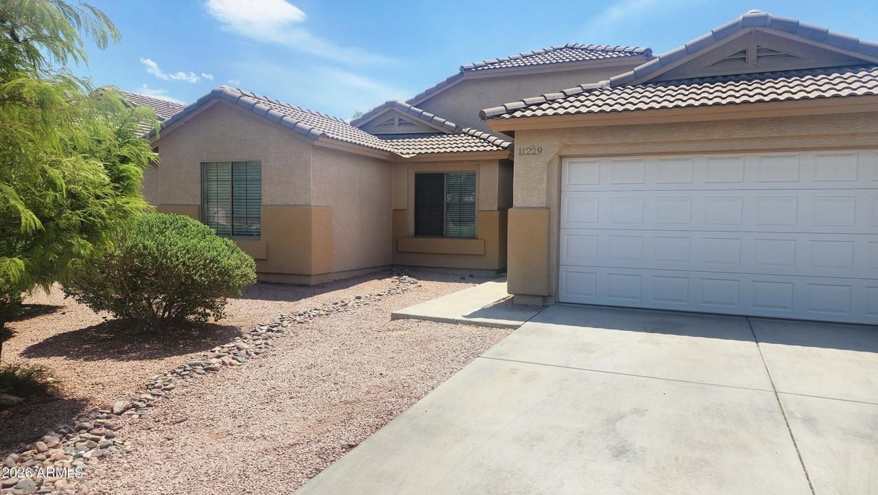 11229 W Chase Dr