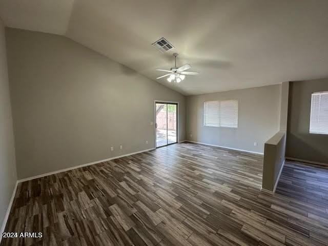 2425 S 159th Ln - Photo 4 of 6