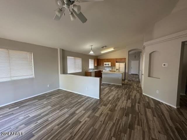 2425 S 159th Ln - Photo 5 of 6