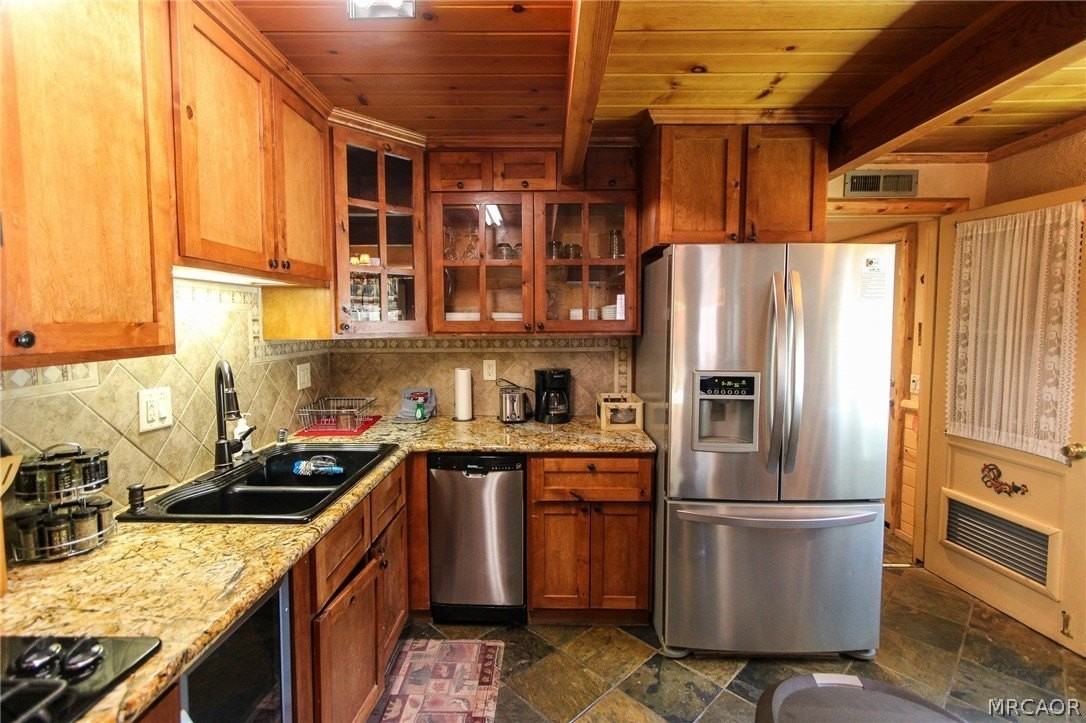 998 F Ln - Photo 4 of 45