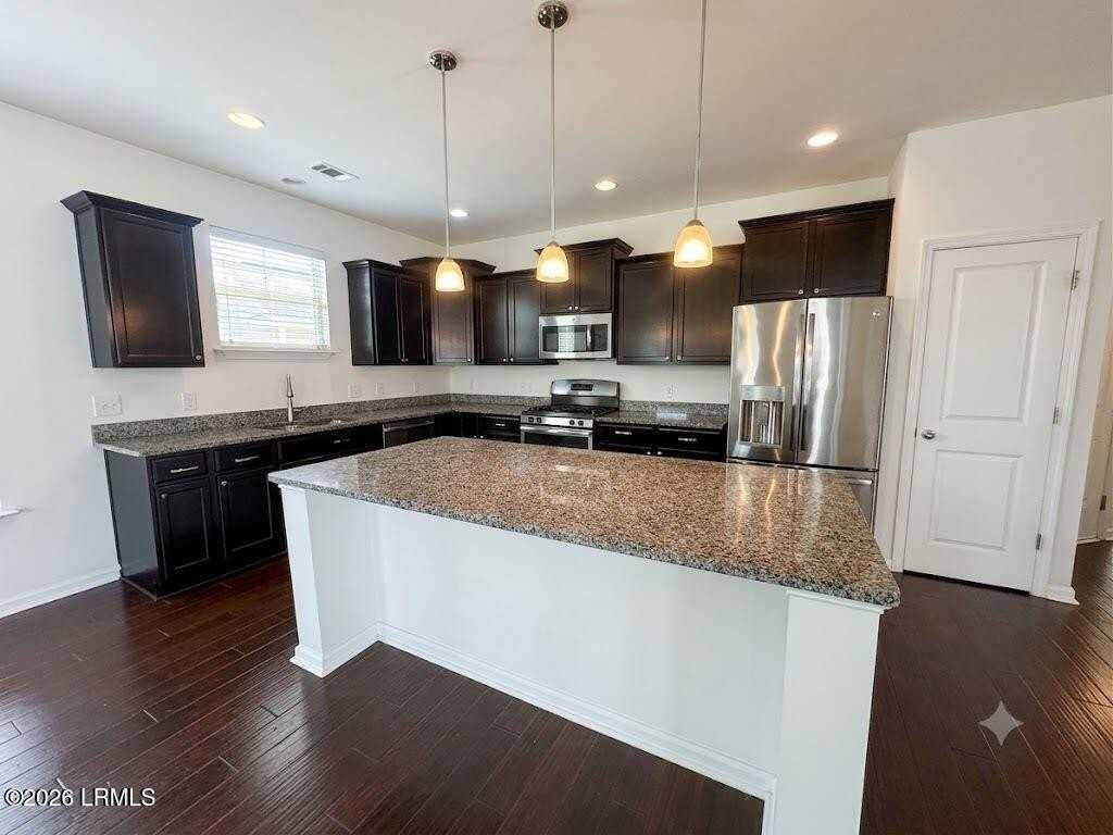 15 Beauregard Ct - Photo 7 of 38