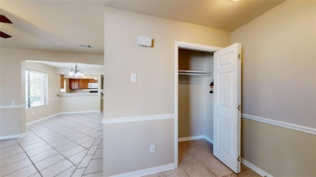1506 Lemon Tree Ln - Photo 4 of 46