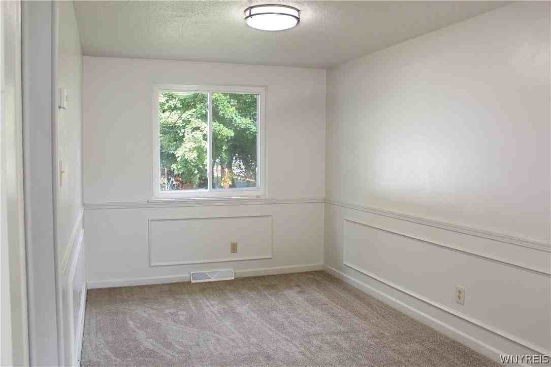 116 Berehaven Dr #LEFT - Photo 5 of 11