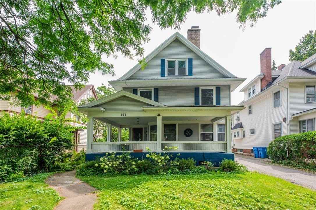 376 Barrington St - Photo 2 of 40
