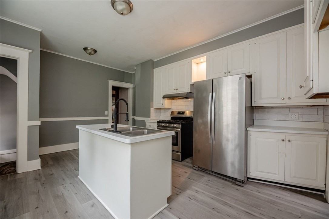 376 Barrington St - Photo 6 of 40
