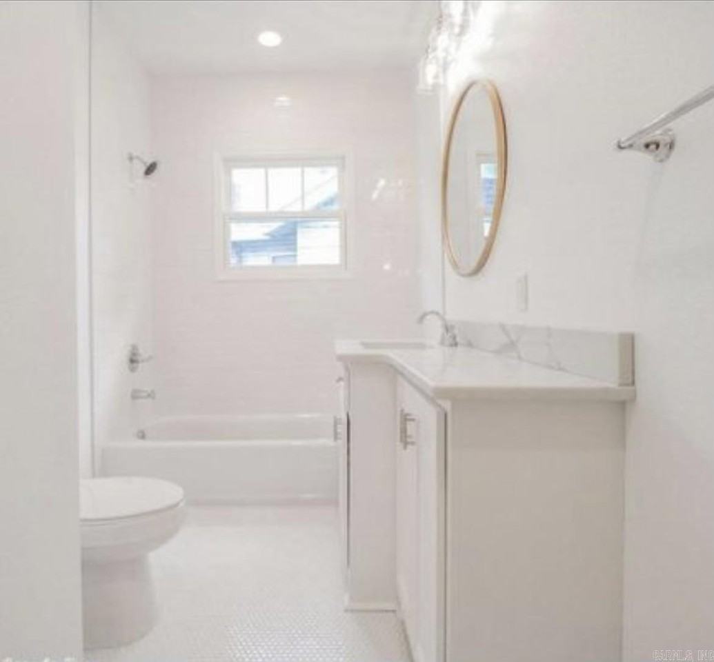 125 Melrose Cir - Photo 3 of 11