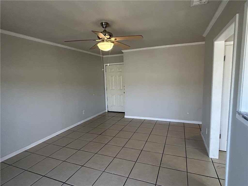1606 Cimmarron St #A - Photo 3 of 14